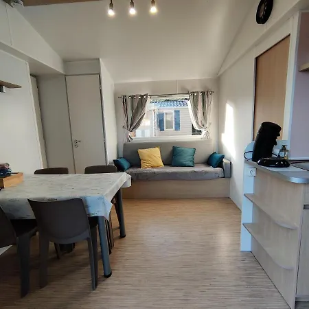 Mobile 4 Pers Bois Dormant 494 * Saint-Jean-de-Monts