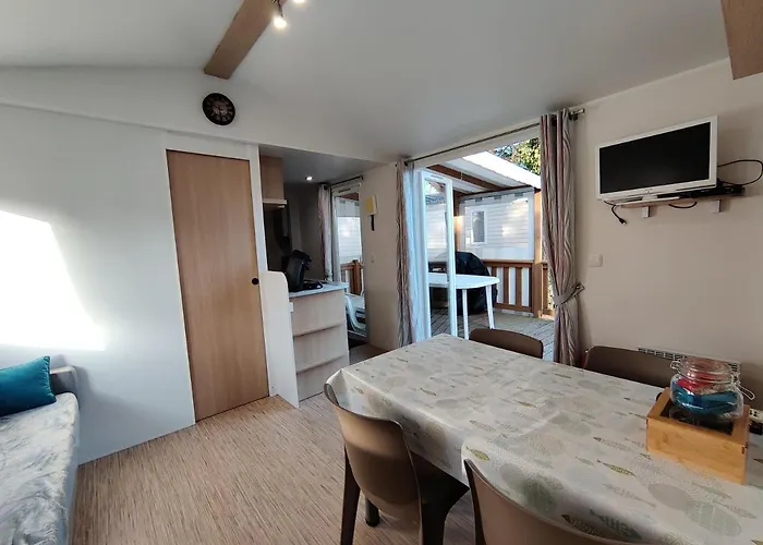 Mobile 4 Pers Bois Dormant 494 *