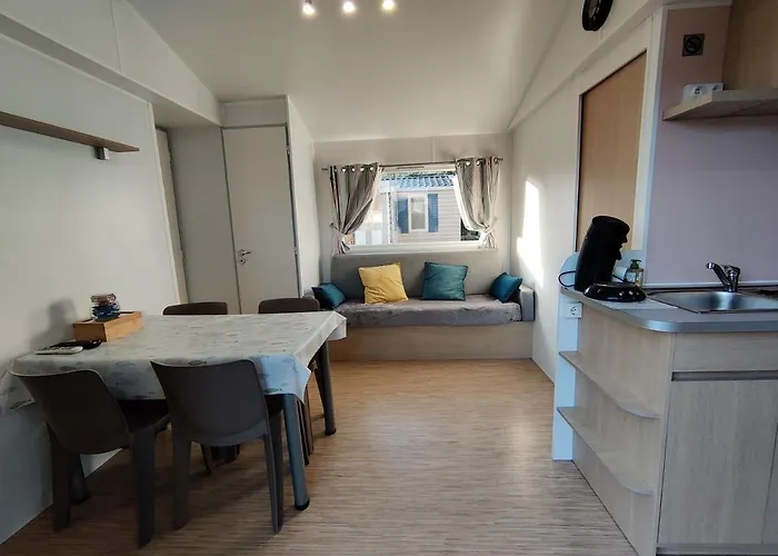 Mobile 4 Pers Bois Dormant 494 * Saint-Jean-de-Monts